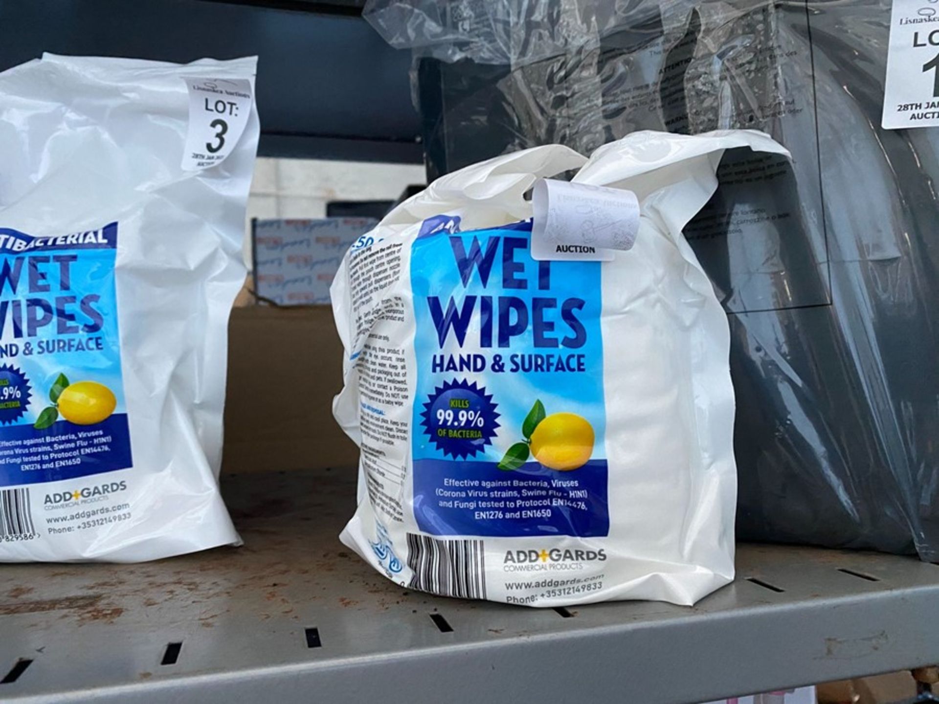 PACK OF 250 SHEETS OF ANTIBACTERIAL WET WIPES