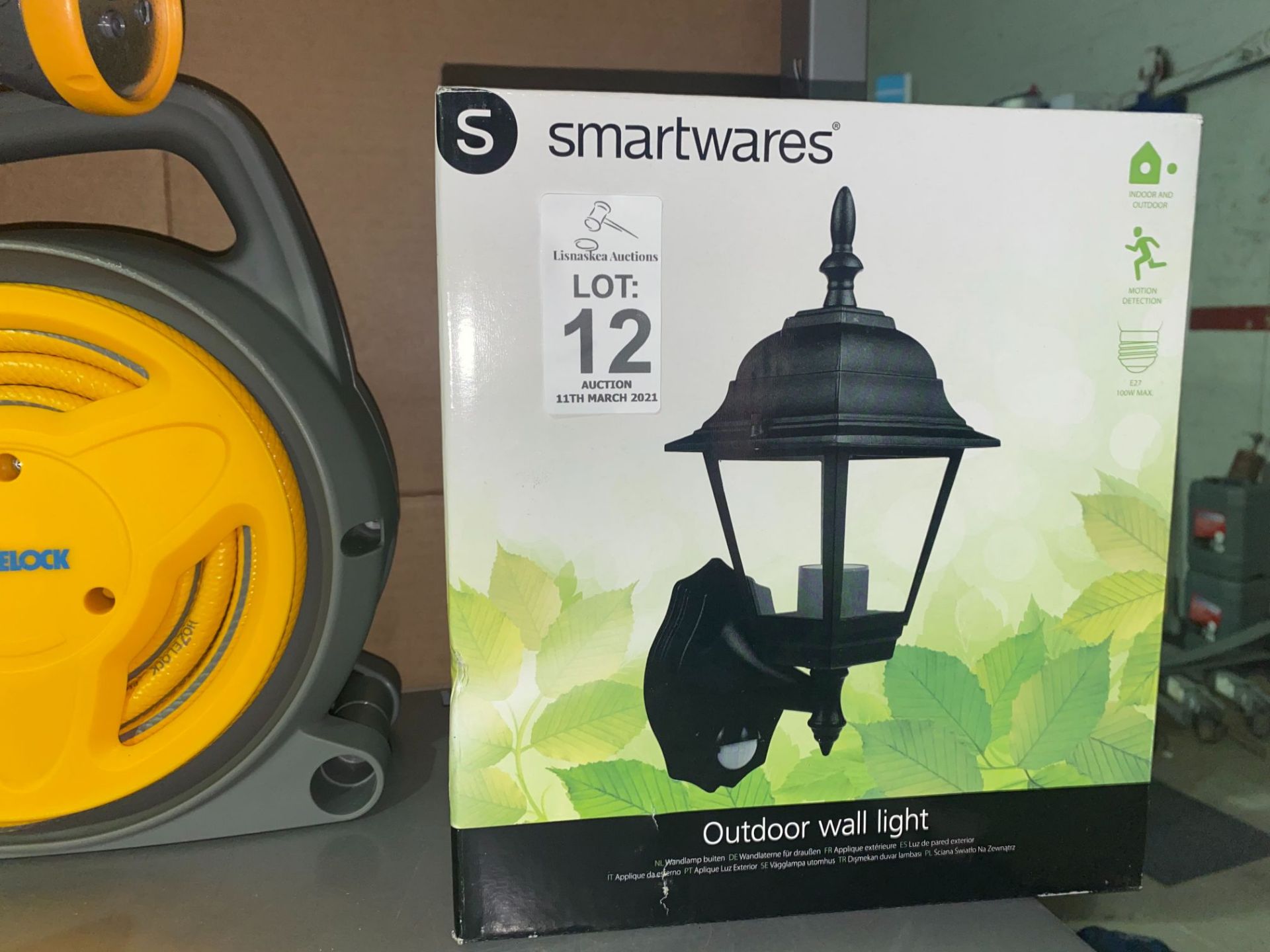 SMARTWARES OUTDOOR WALL LIGHT