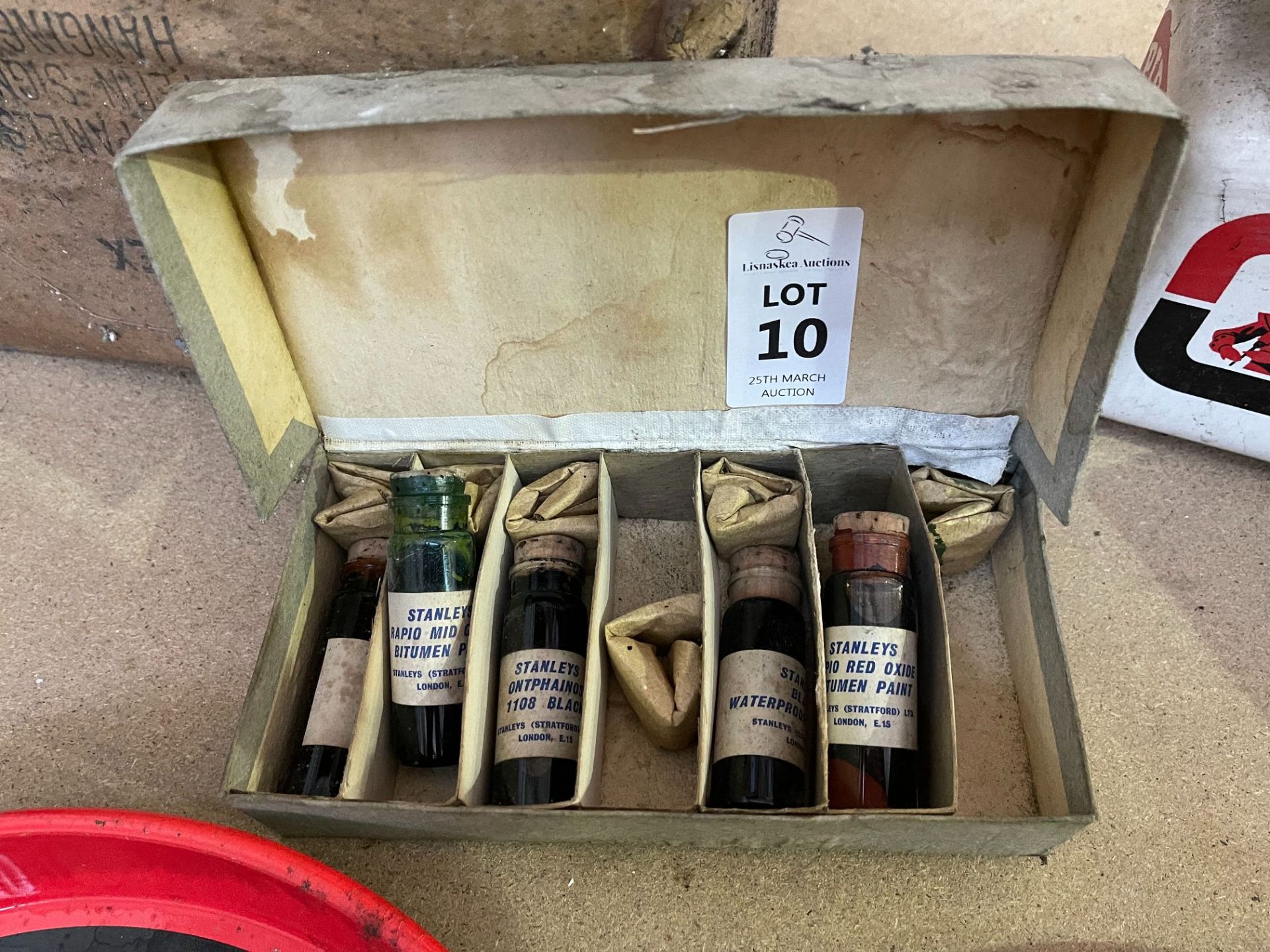 BOX OF VINTAGE PAINT SAMPLES