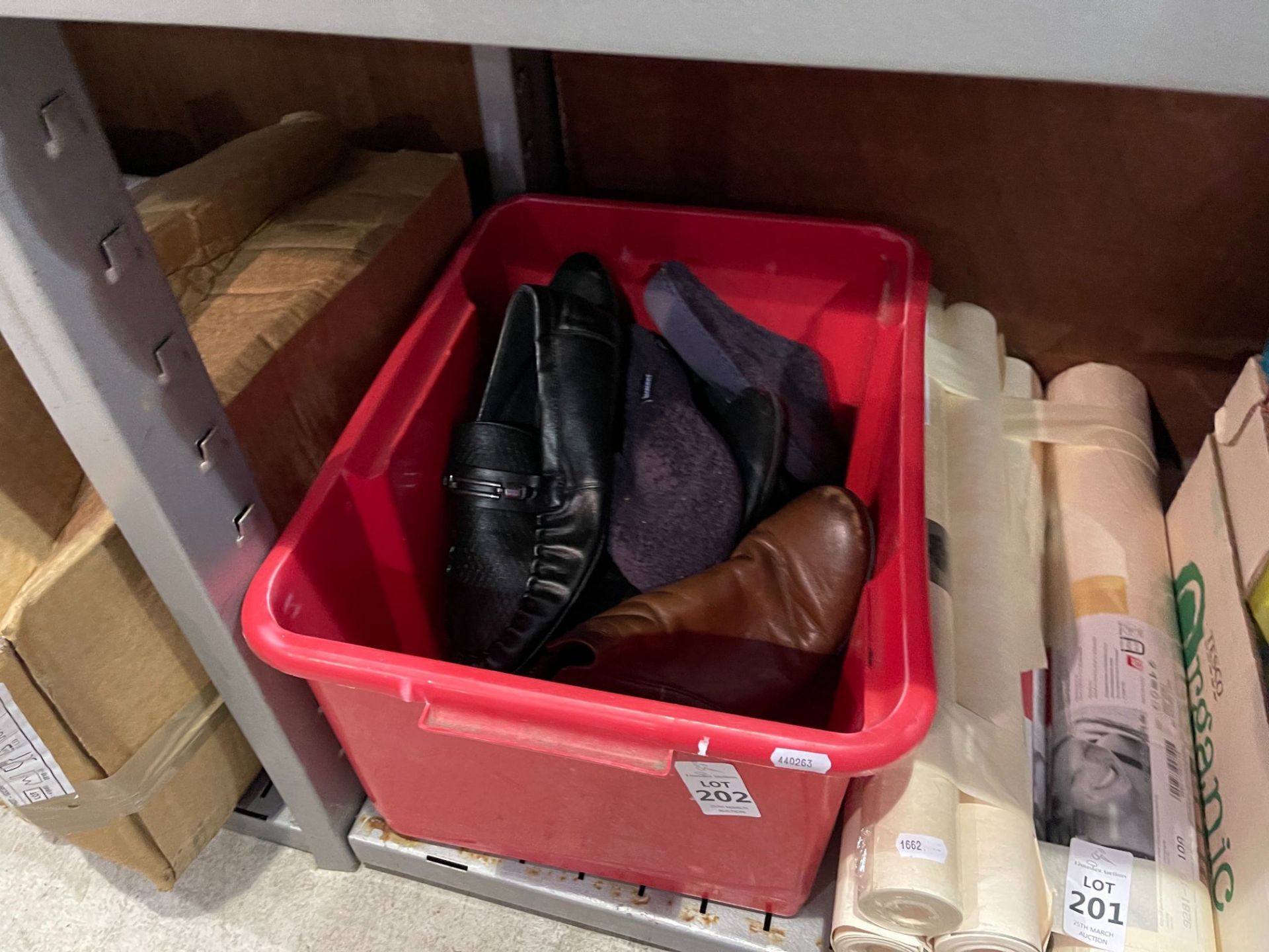 TUB OF FOOTWEAR