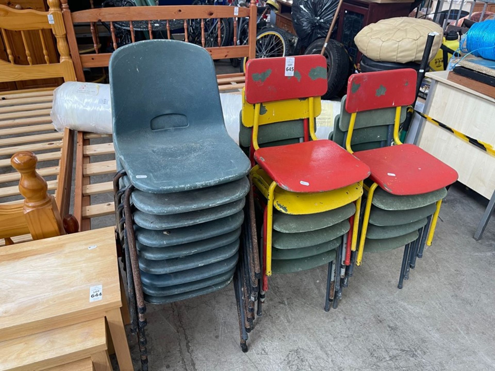 LOT OF 20 KIDS STACKABLE CHAIRS