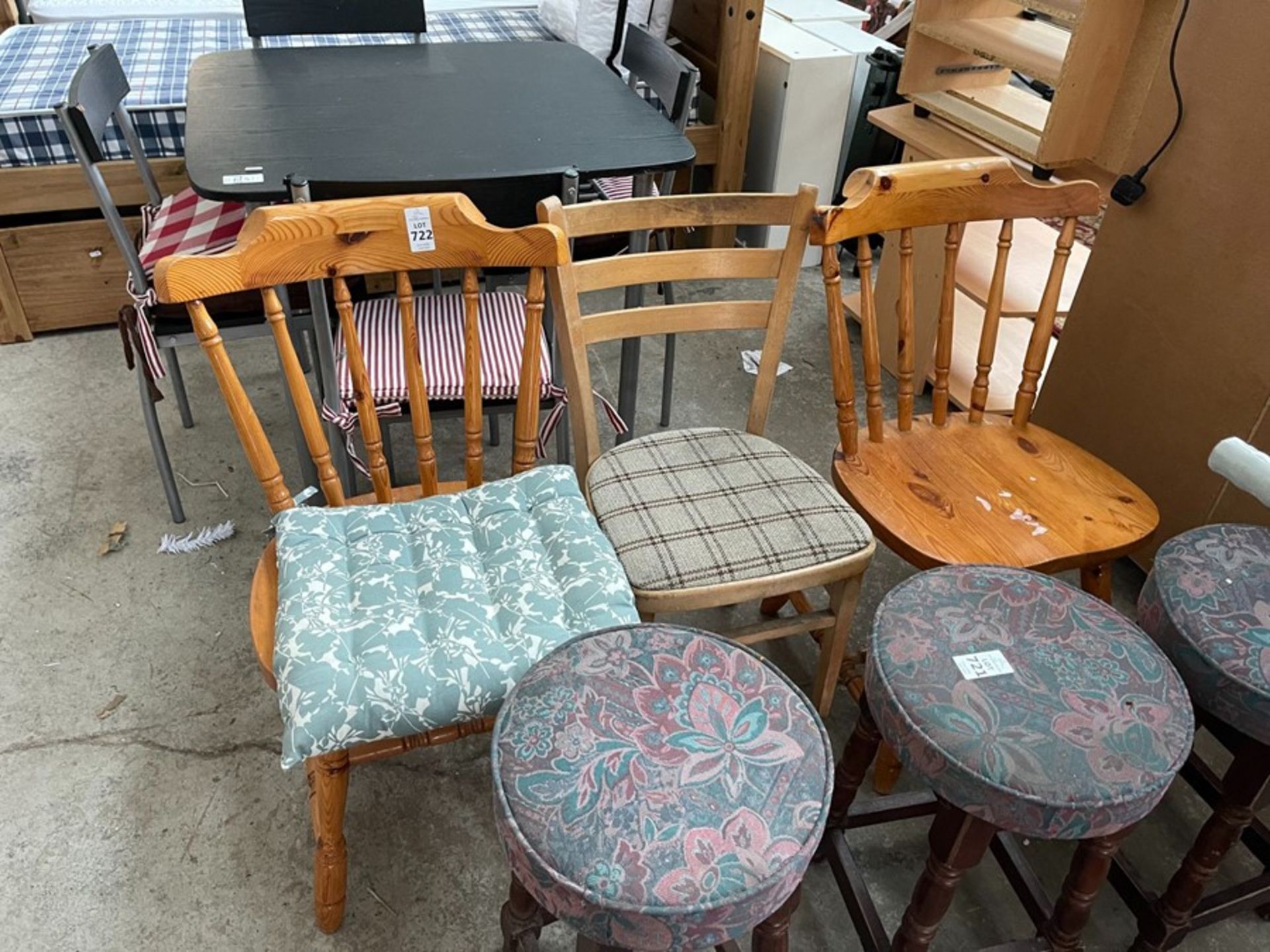 3X ASSORTED KITCHEN CHAIRS