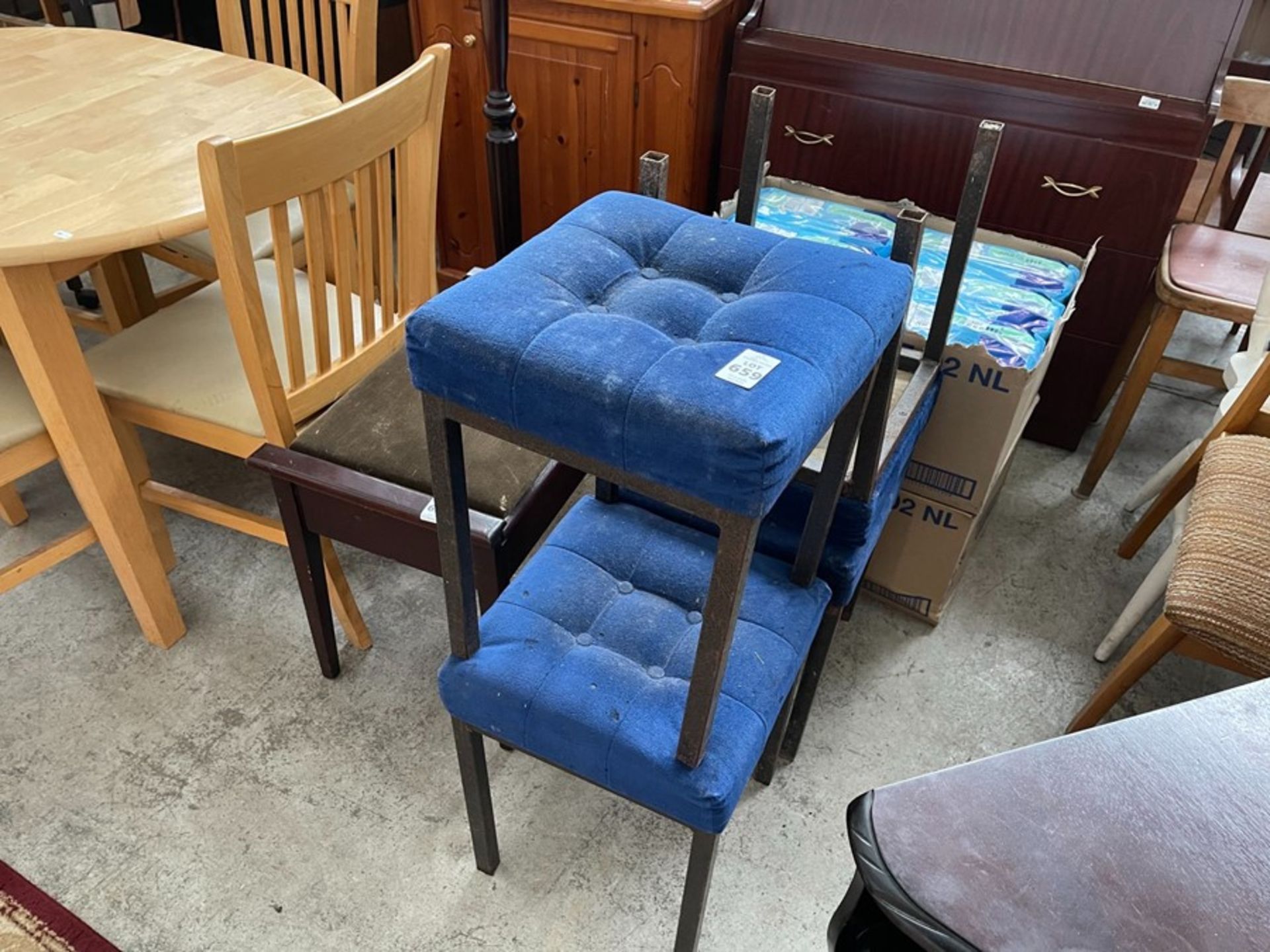 4X BLUE FABRIC TOPPED STOOLS