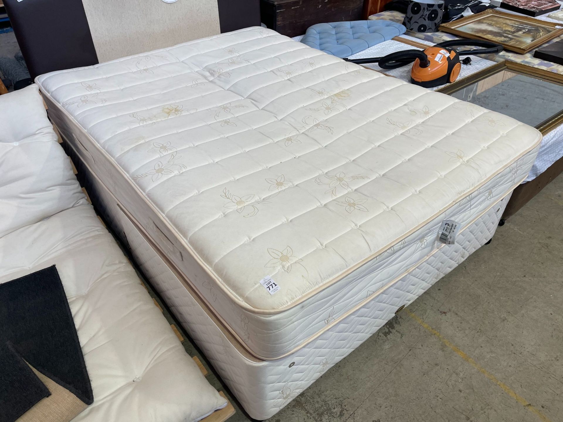 DOUBLE DIVAN BED WITH MATTRESS