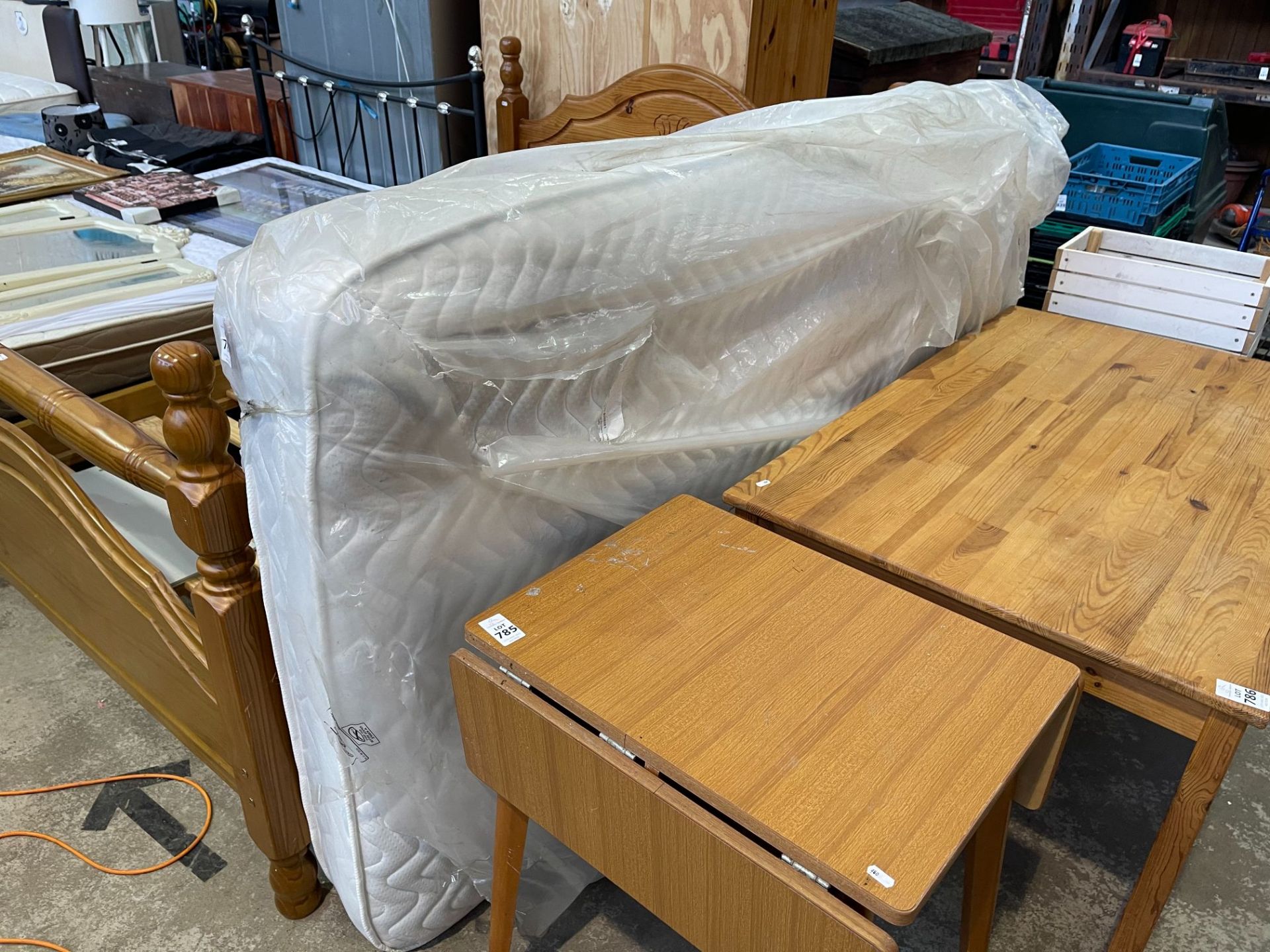 NEW DOUBLE MATTRESS (SHOP-SOILED)