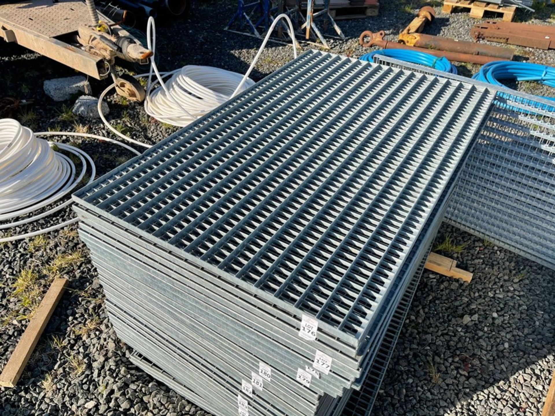 3X 47” X 30” GALVANISED MESH SHEETS