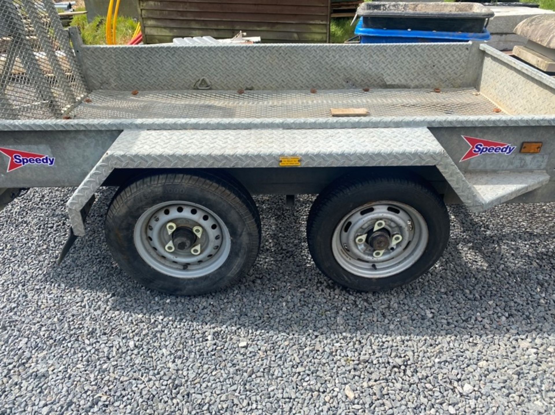 INDESPENSION TYPE V20 8.4” X 4.2” TWIN AXLE PLANT TRAILER & RAMP (PLUS VAT ON HAMMER BID) - Image 2 of 7