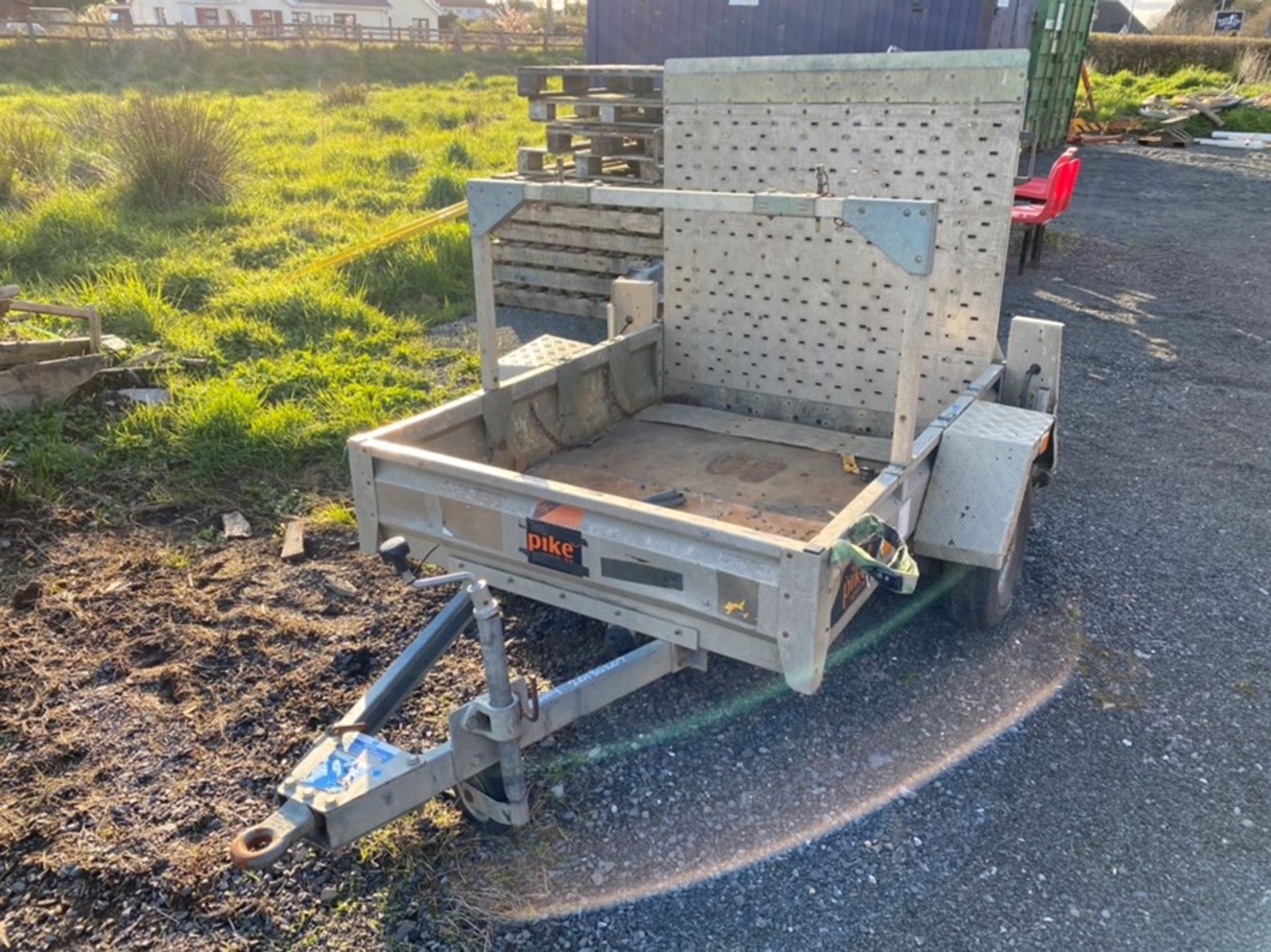 PIKE 5FT X 4FT 750KG SINGLE AXLE GALVANISED TRAILER WITH RAMP (PLUS VAT ON HAMMER BID) - Image 2 of 5