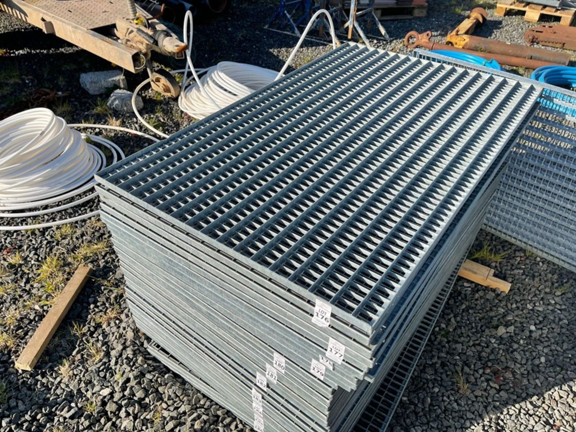 3X 47” X 30” GALVANISED MESH SHEETS