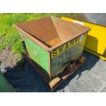 GREEN FORKLIFT TIPPING SKIP (HAMMER VAT ON THIS ITEM)