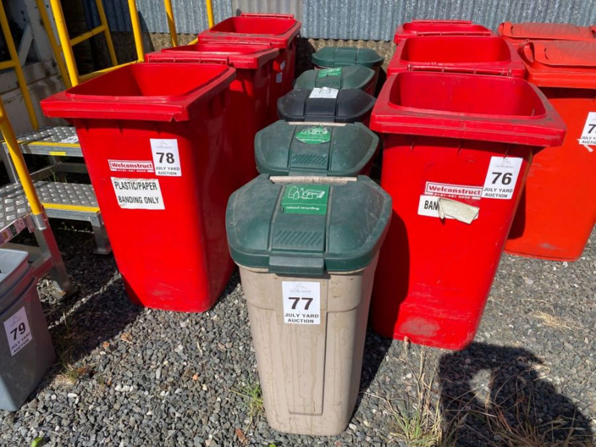 5 X SMALL WHEELIE BINS WITH LIDS (HAMMER VAT ON THIS ITEM)