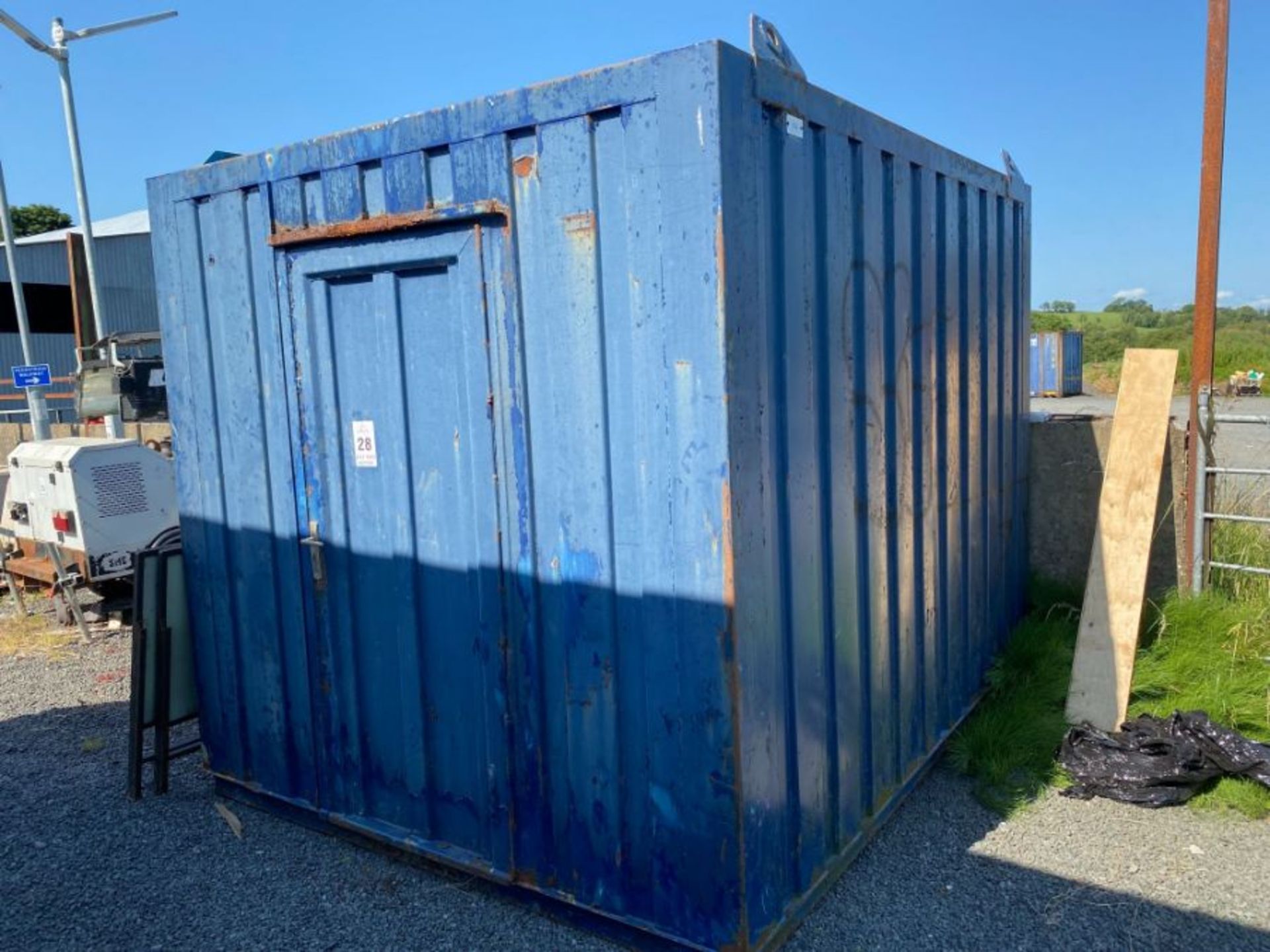 10 X 8FT CONTAINER TOILET BLOCK (HAMMER VAT ON THIS ITEM) - Image 4 of 4