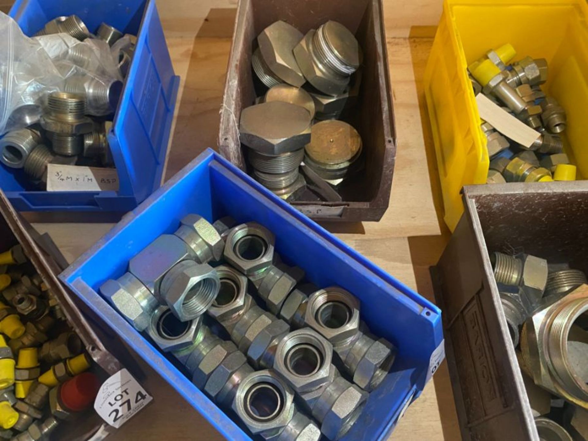 2X TUBS OF ASSORTED HYDRAULIC FITTINGS (HAMMER VAT ON THIS ITEM)