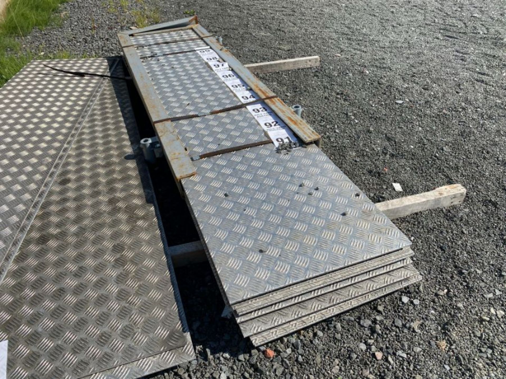 2X 8FT X 23” CHECKERED PLATE SHEETS (6MM THICK) (HAMMER VAT ON THIS ITEM)