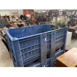 BLUE PLASTIC STILLAGE