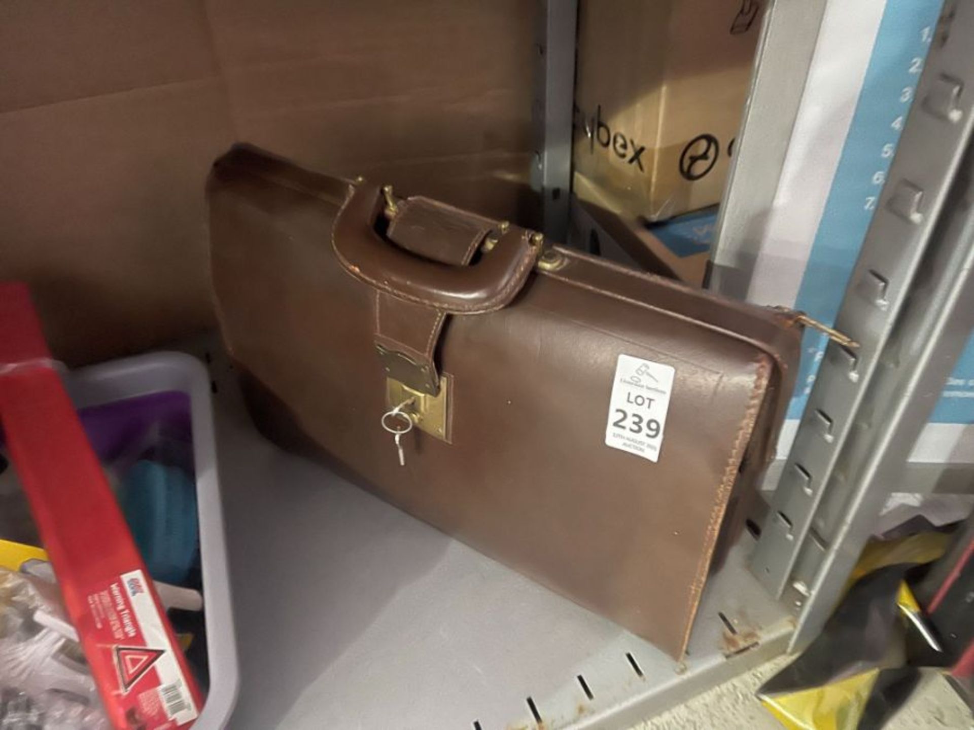 BROWN LEATHER STYLE BRIEFCASE