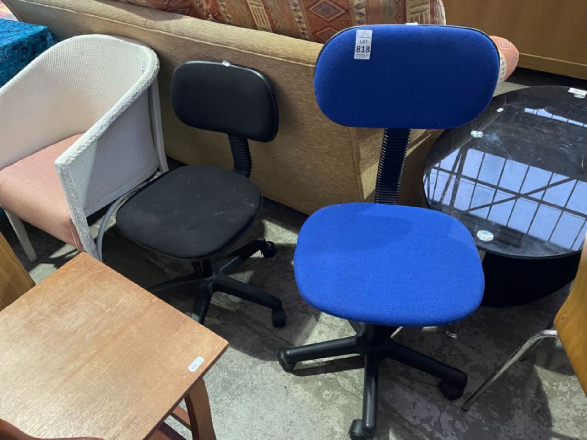 BLUE OFFICE CHAIR & BLACK OFFICE CHAIR