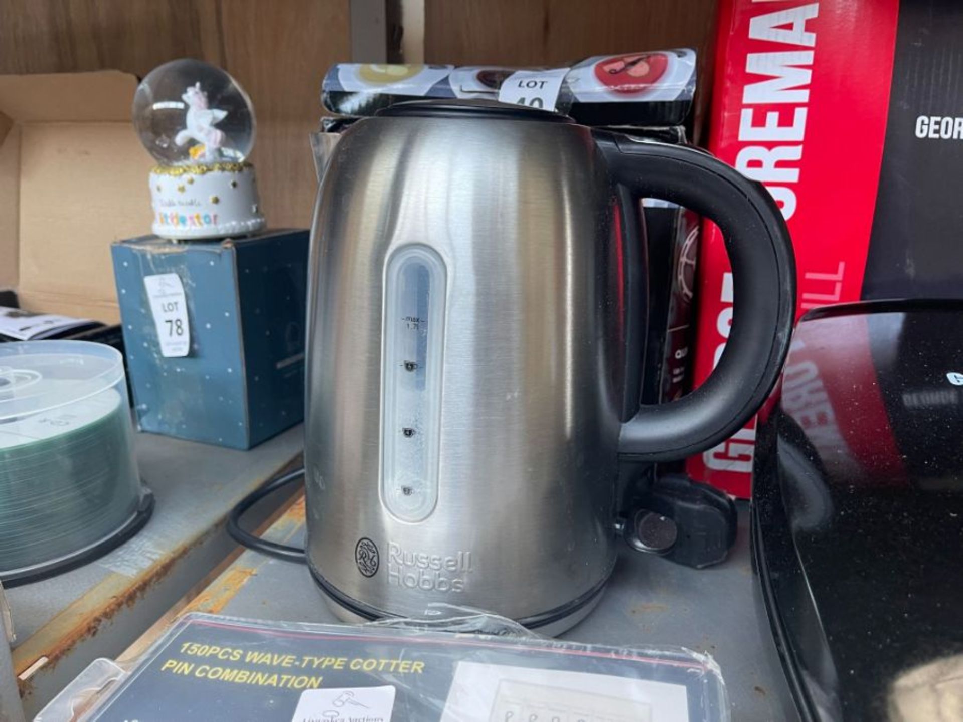 RUSSELL HOBBS STAINLESS STEEL KETTLE (WORKING)