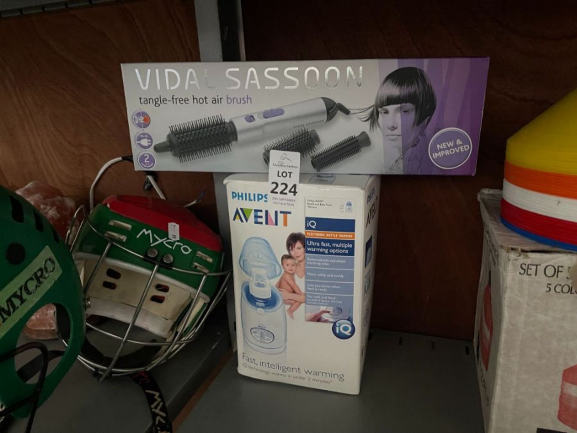 PHILIPS AVENT ELECTRONIC BOTTLE WARMER & VIDAL SASSOON AIR BRUSH