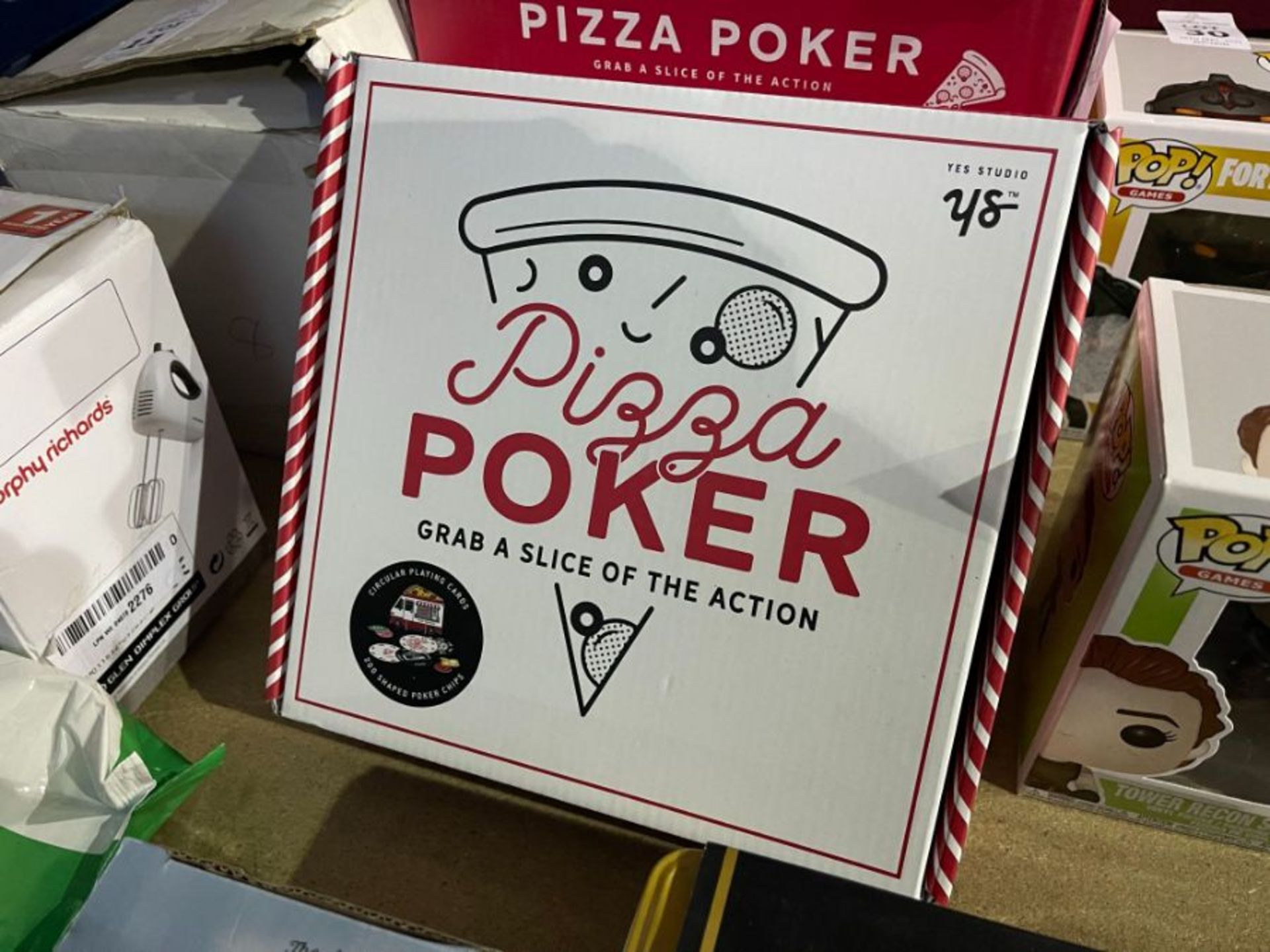 YES STUDIO PIZZA POKER BOARD GAME RRP £20 (SEALED)