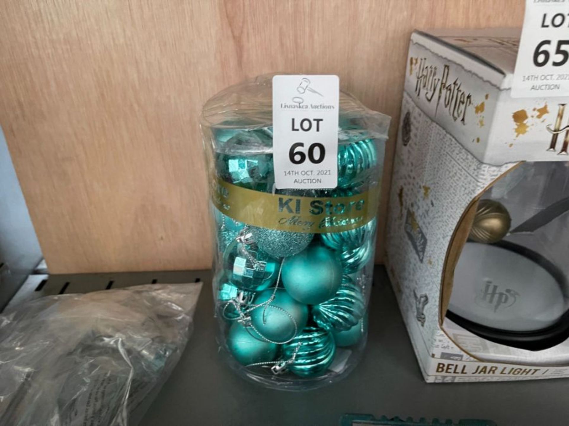 KI STORE TUB OF BLUE CHRISTMAS TREE BAUBLES