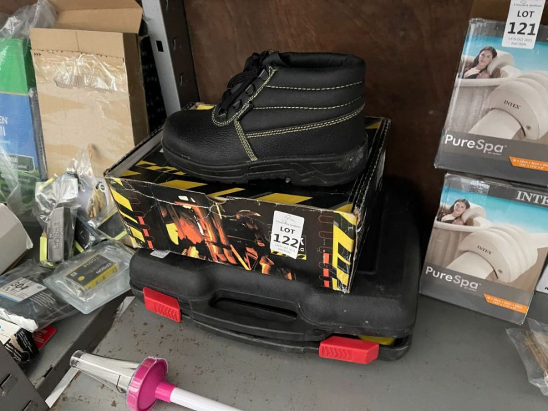 PAIR OF SIZE 37 STEEL TOE SAFETY BOOTS & CASE OF ASSORTED TOOL ITEMS