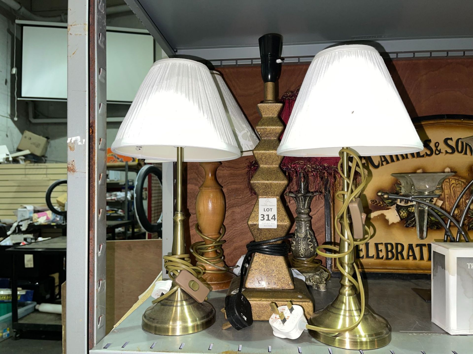5X ASSORTED TABLE LAMPS
