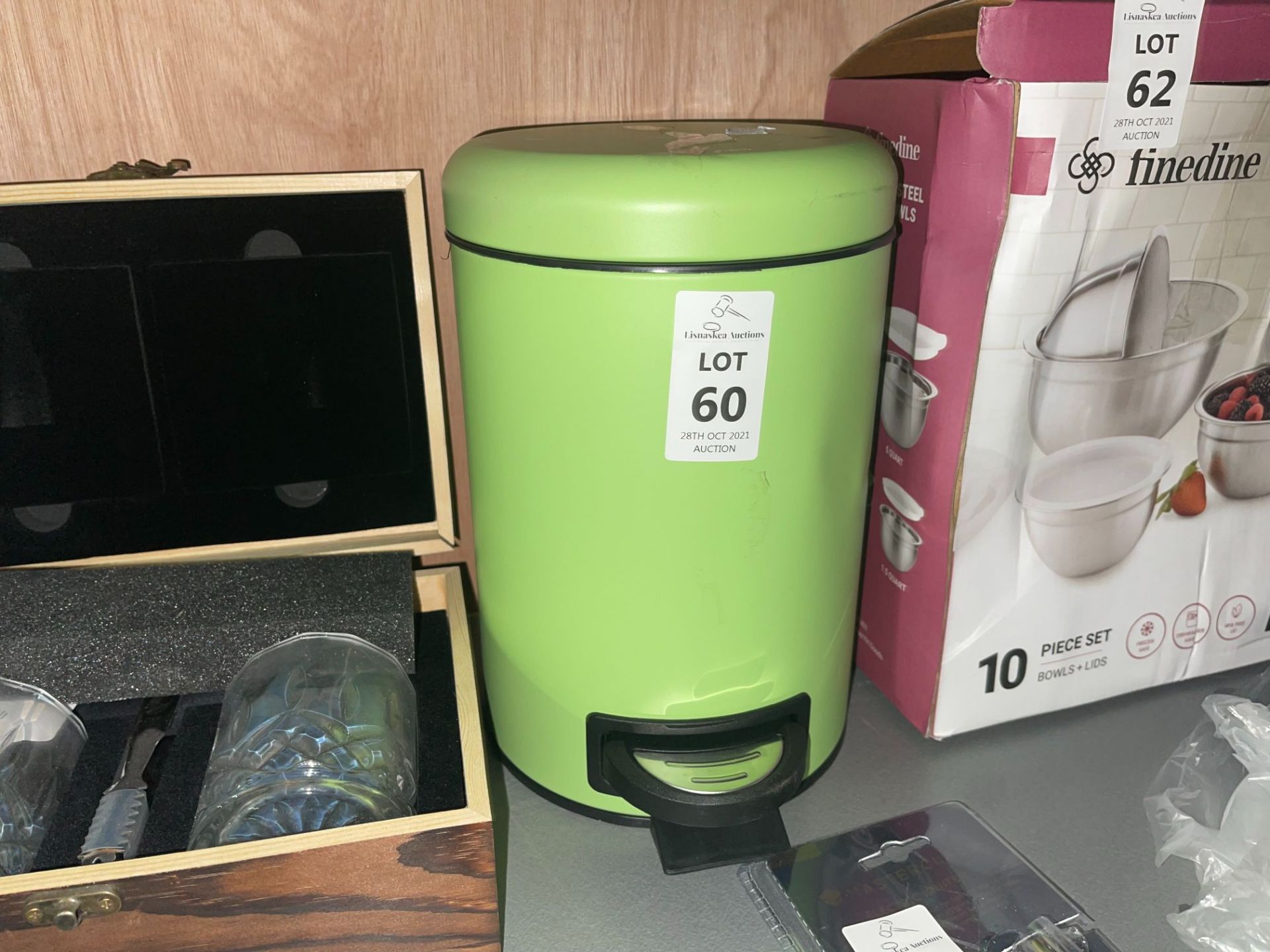 WENKO MINI GREEN PEDAL BIN