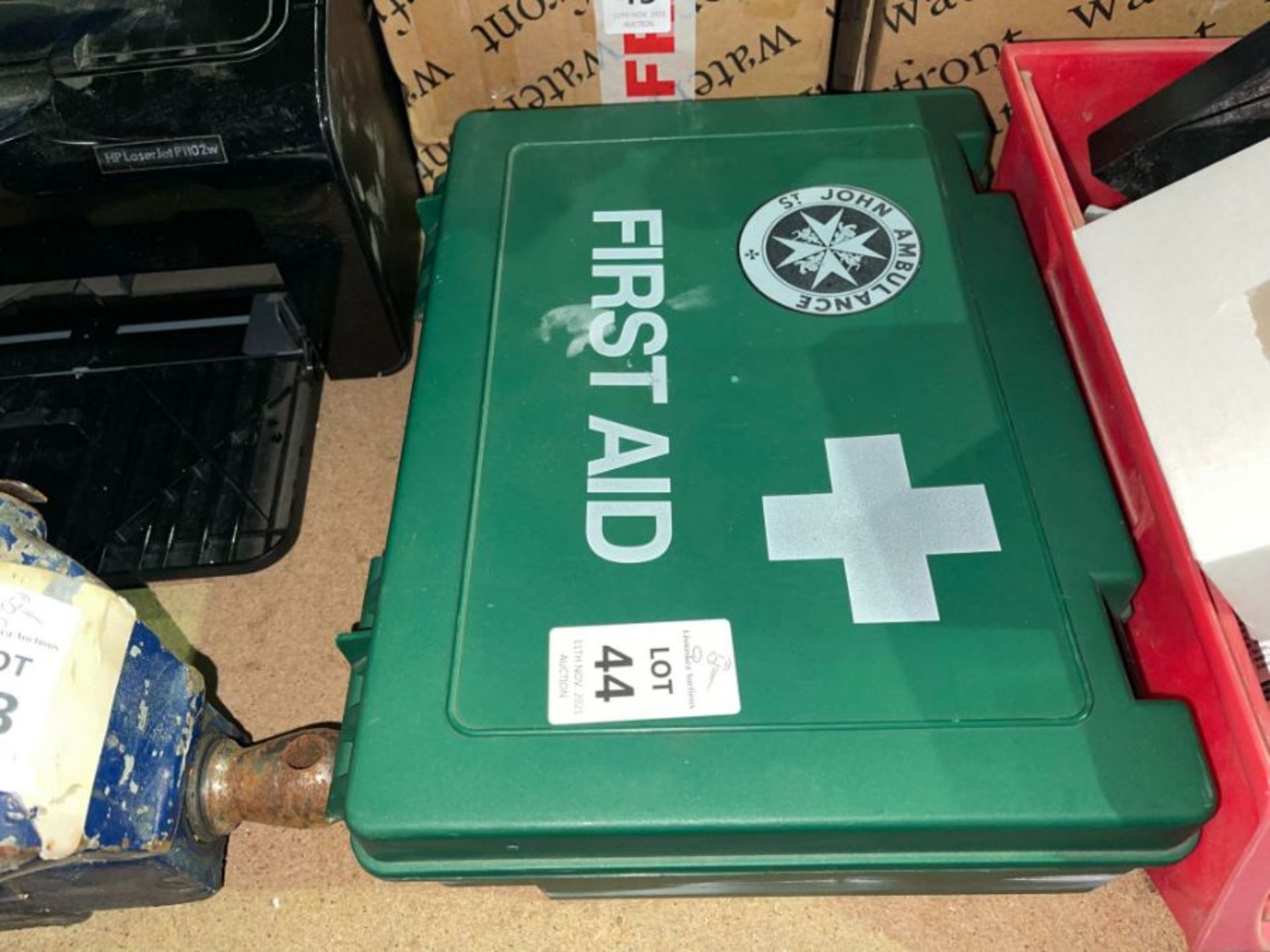 ST JOHN AMBULANCE FIRST AID KIT