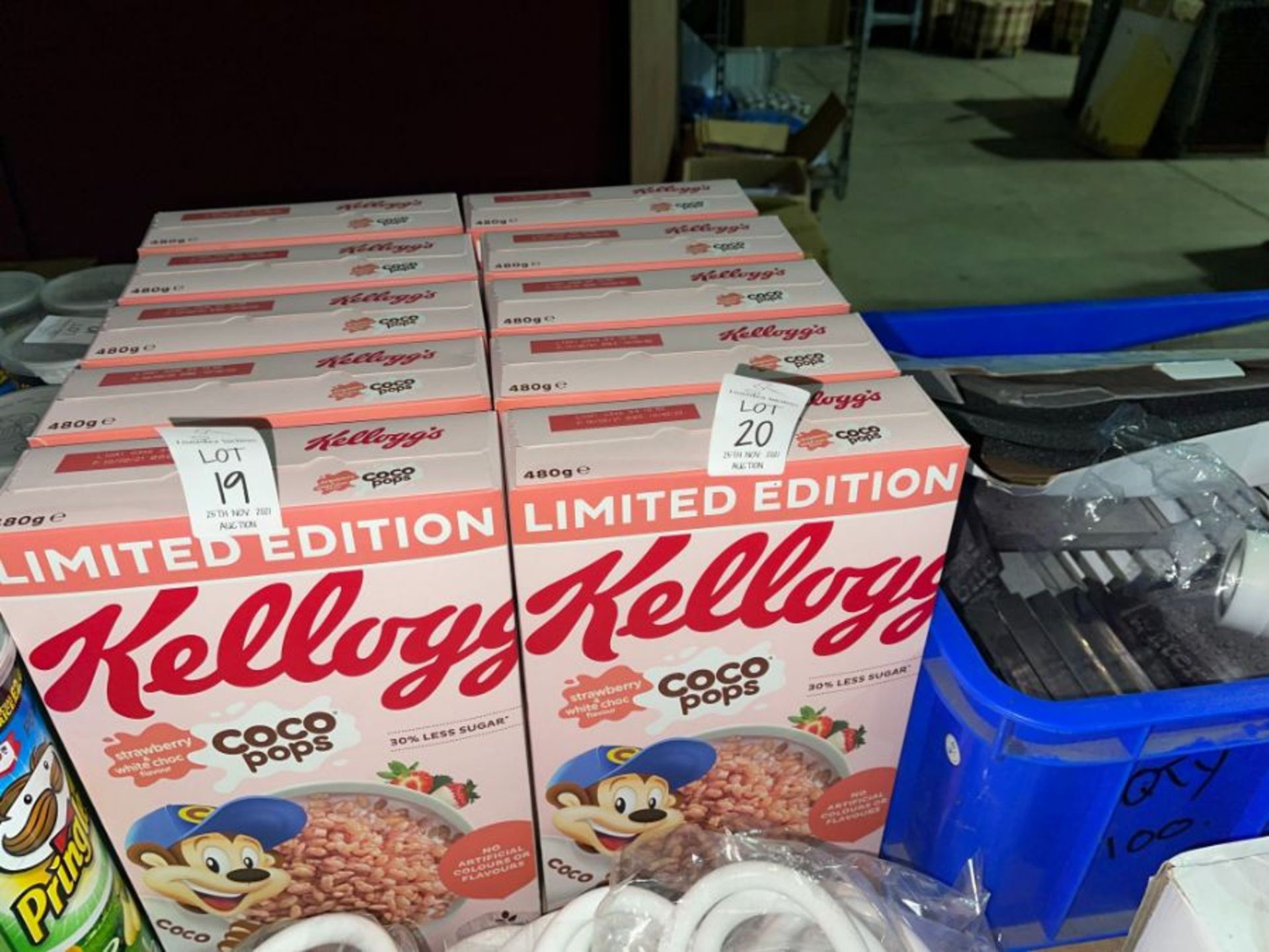 5X BOXES OF KELLOGG'S COCO POPS STRAWBERRY & WHITE CHOC. (DATED FEB. 22)