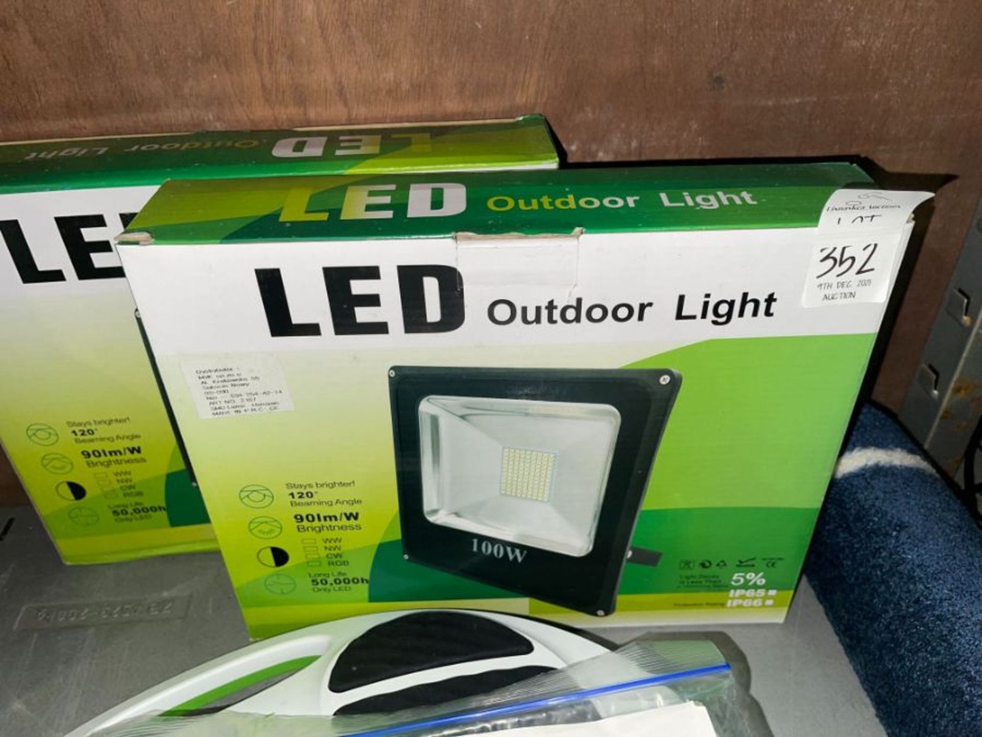 100W LED FLOOD LIGHT (NEW) (NO VAT)