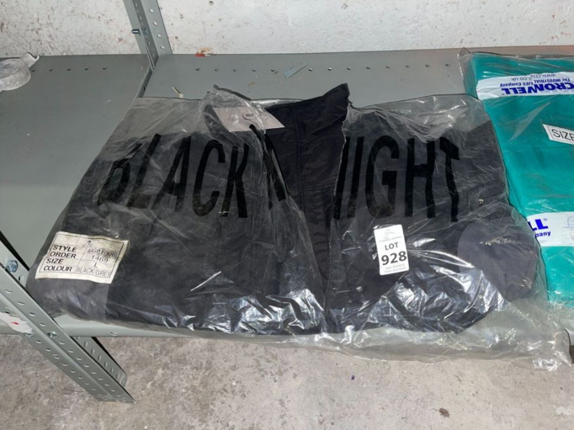 BLACK KNIGHT LINED JACKET (SIZE L)