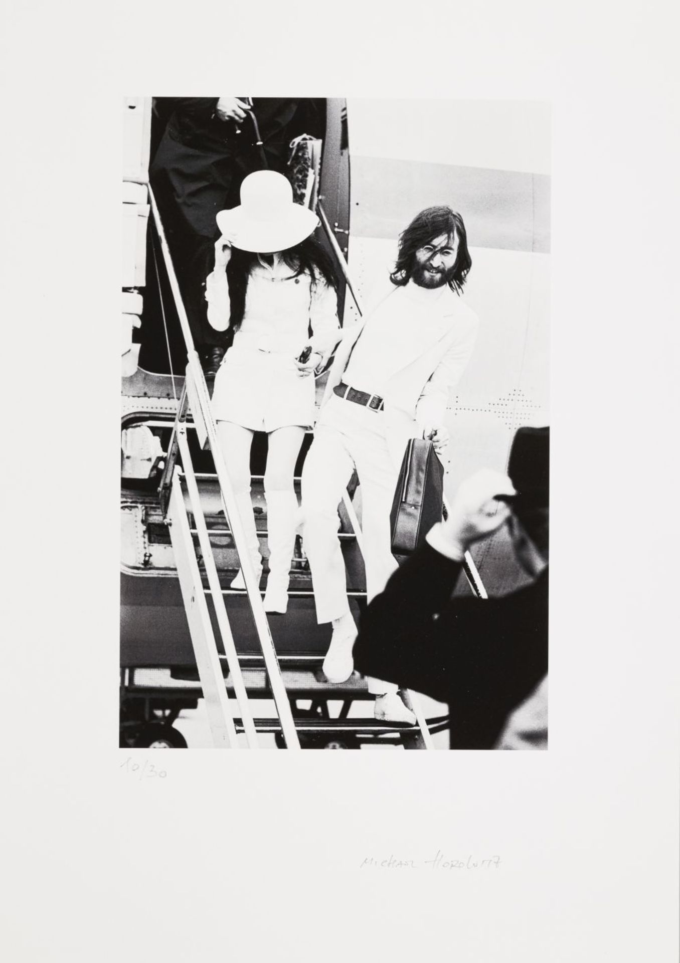 Yoko Ono and John Lennon Photography, pigment print on paper (Hahnemühle 300g) Signed lower right, - Image 2 of 4