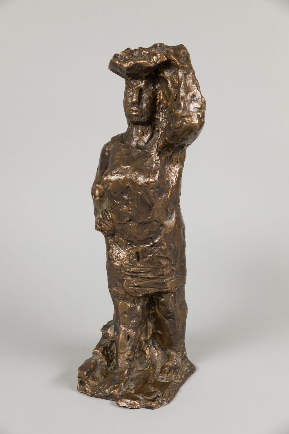 Female Figure Patinated bronze Monogrammed and numbered: 7/3 H: ca. 18,1 in, W: ca. 5,1 in, D: ca. - Image 2 of 9