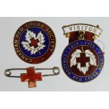 Red Cross related badges (3) comprising 2 Canadian Red Cross Society (1 visitor dated 1914-1915) and