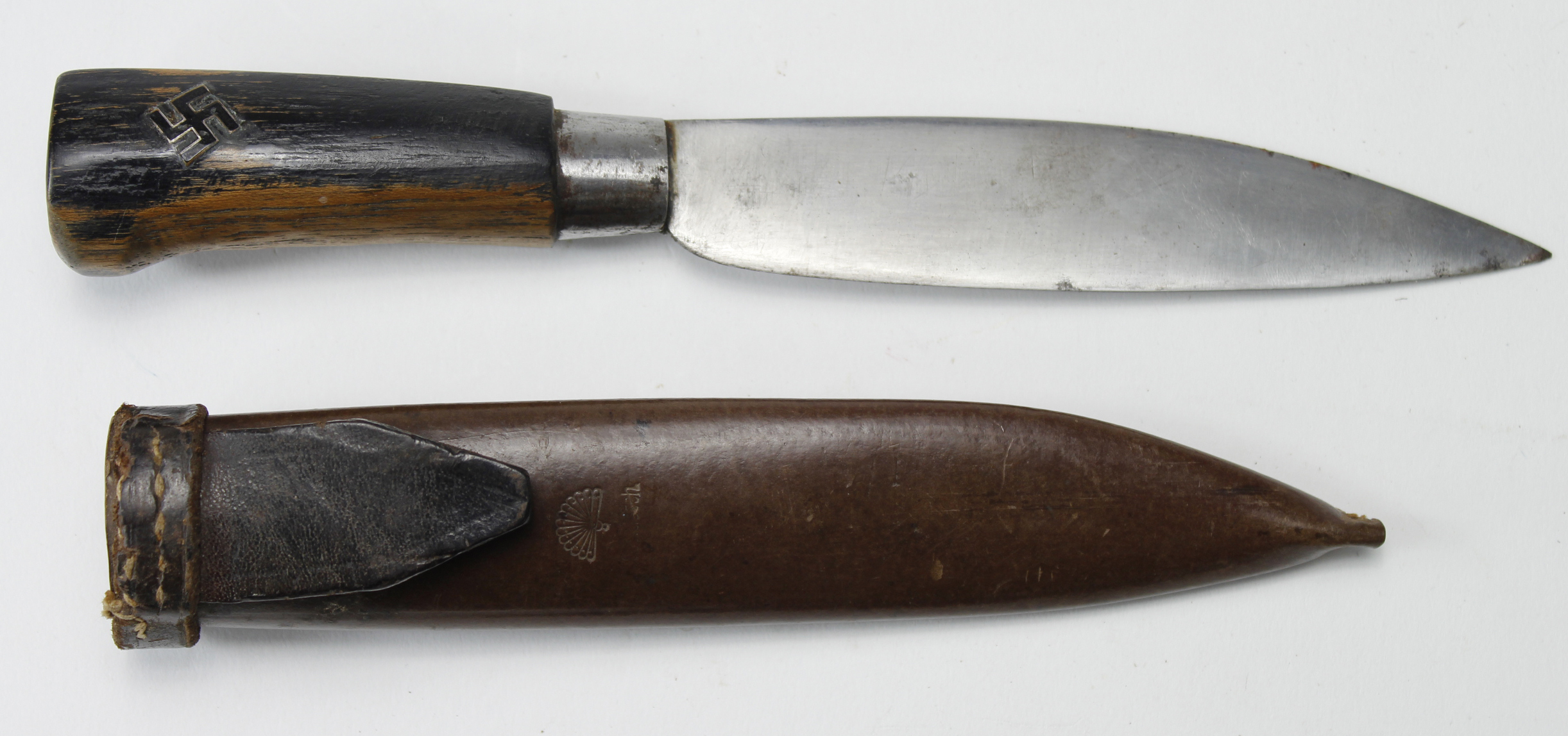 German Nazi youth knife in leather scabbard. Blade maker marked 'Toko Rotterdam', scabbard