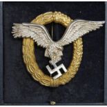 German Luftwaffe war badge in fitted & titled to lid case, Pilot & Observer, Junker Berlin