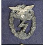 German Luftwaffe war badge in fitted & titled to lid case, Land Assault, G.B maker marked