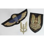 Badges 3x SAS badges, sand cast cap badge plus cloth beret badge & Jump wings, service worn.