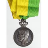 Sweden Gustaf V silver medal named to Karl Wretman. 'Af Kongl Patriotiska Sallskapet for Langvarig