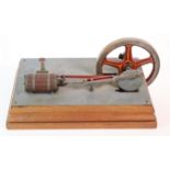 Live steam single cylinder horizontal stationary engine, mounted on a display plinth, height 15cm,
