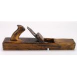 Large oak plane, by Ponder, London, maker etched to one end, length 43cm approx.