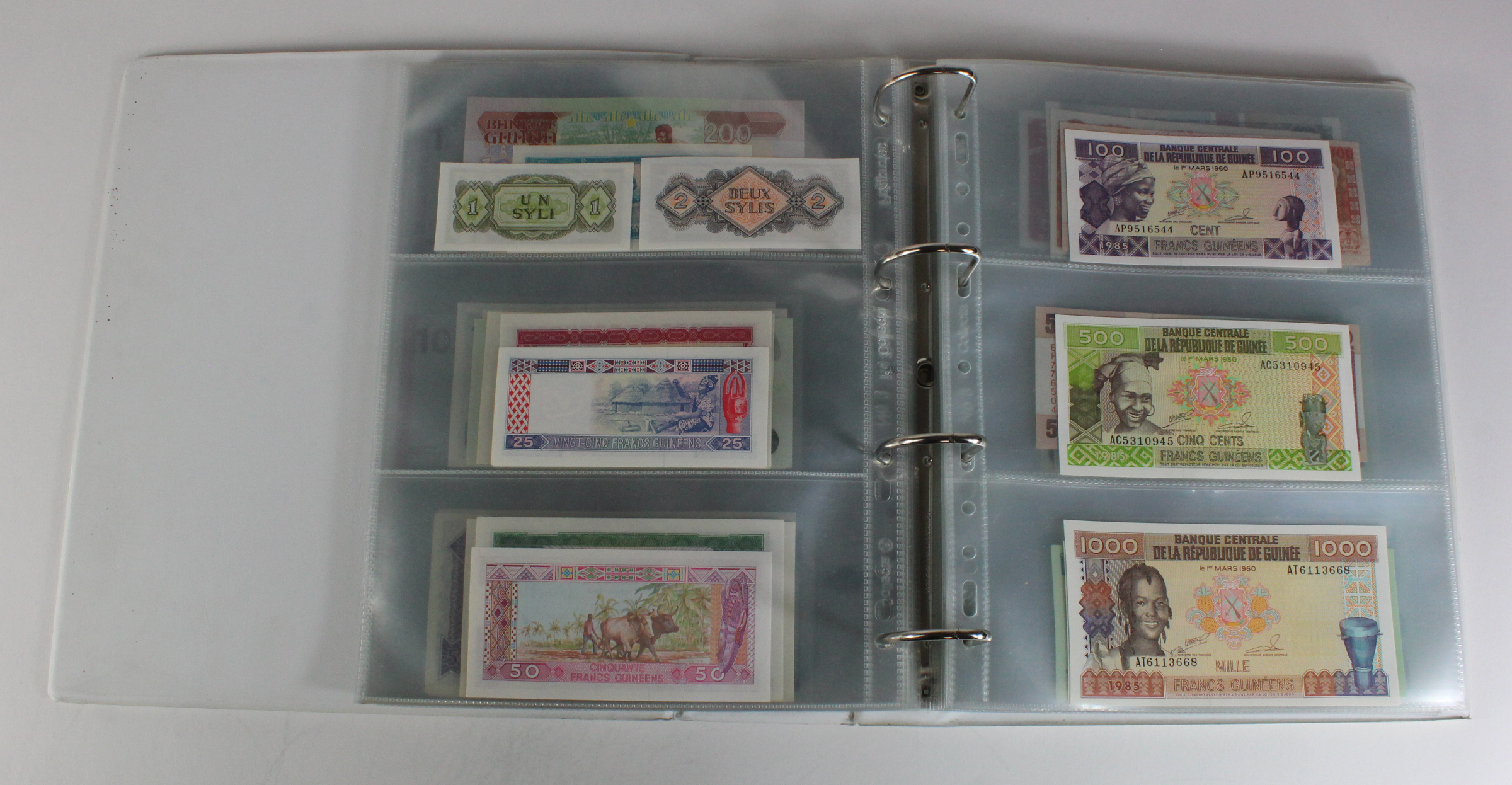 World, Africa (151) a superb collection of Uncirculated notes in an album, Algeria, Angola, - Image 18 of 44