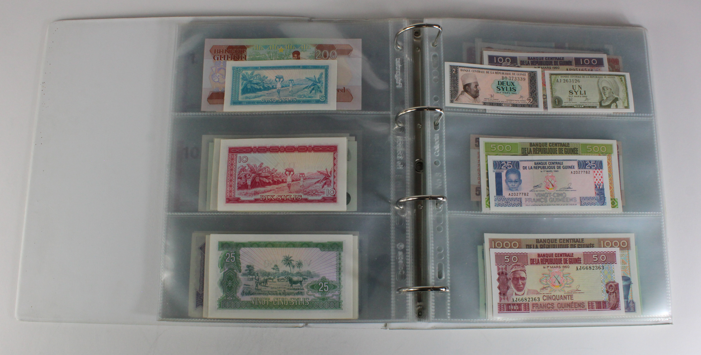 World, Africa (151) a superb collection of Uncirculated notes in an album, Algeria, Angola, - Image 17 of 44