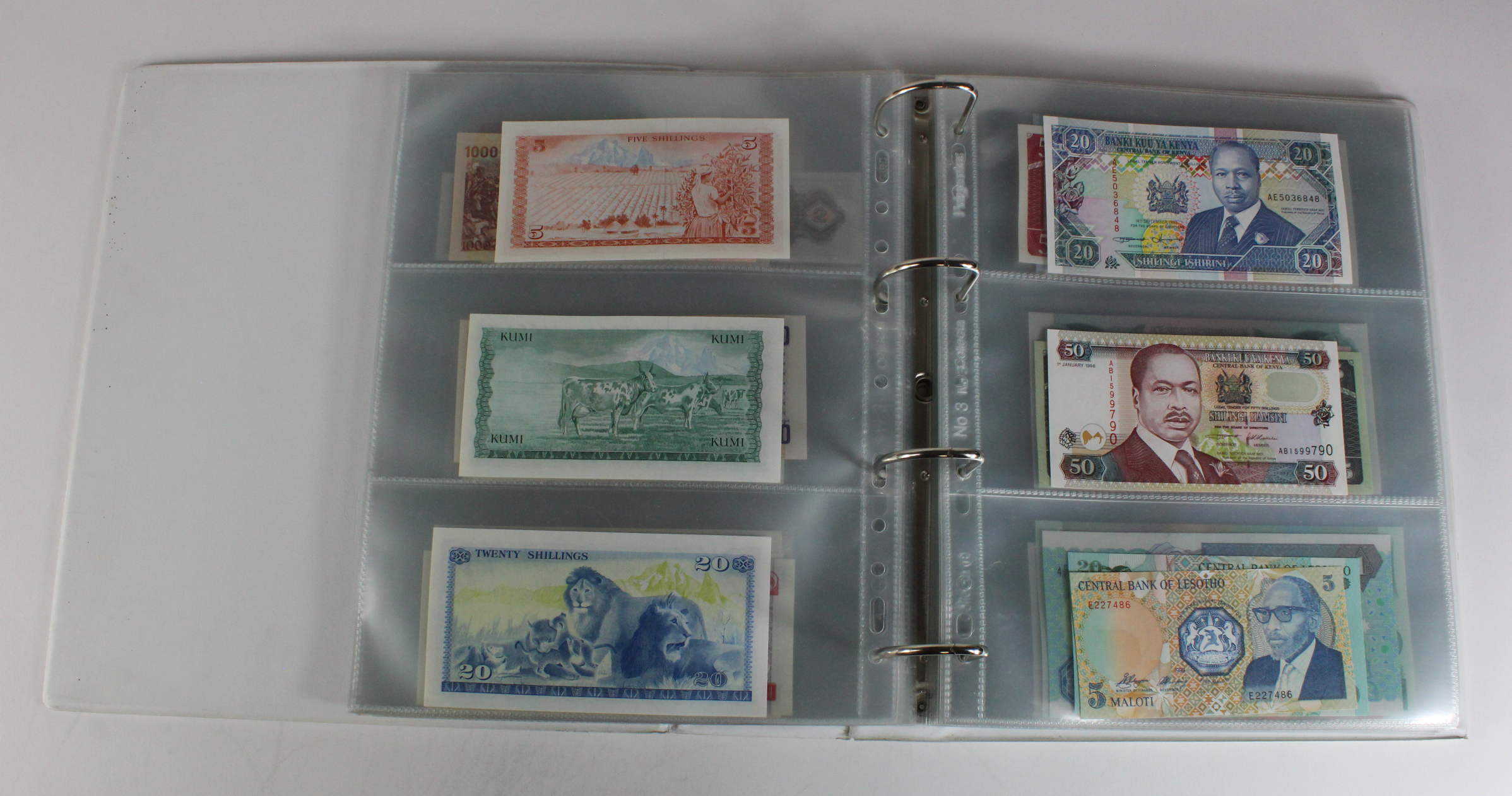 World, Africa (151) a superb collection of Uncirculated notes in an album, Algeria, Angola, - Image 23 of 44