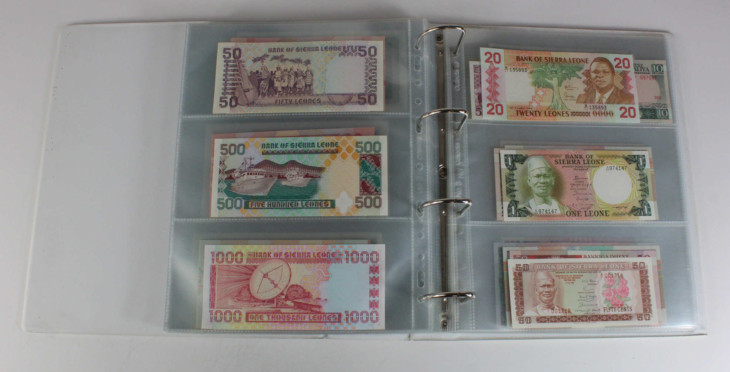 World, Africa (151) a superb collection of Uncirculated notes in an album, Algeria, Angola, - Image 39 of 44