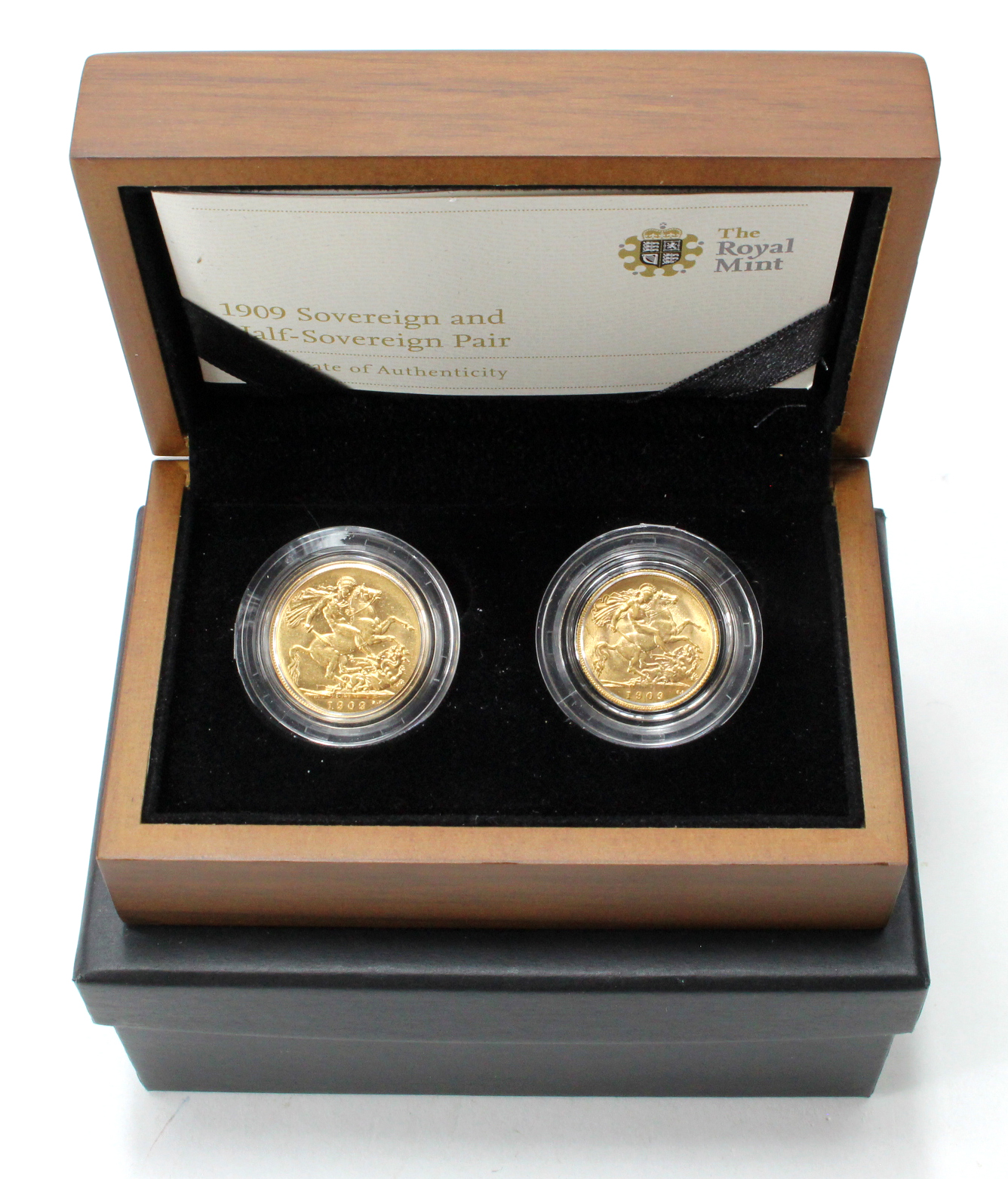 Sovereign 1909 & Half Sovereign 1909 VF - EF in a Royal Mint box with certificate