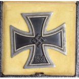 German Nazi Iron Cross 1st Class, maker marked '113', with deluxe fitted case