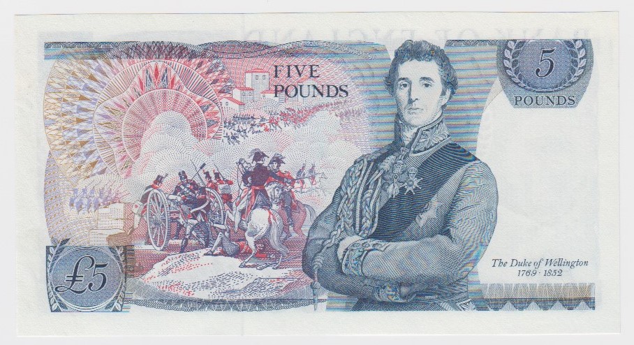 Page 5 Pounds issued 1971, scarce FIRST RUN 'A01' prefix, serial A01 413304 (B332, Pick378a) light - Image 2 of 2