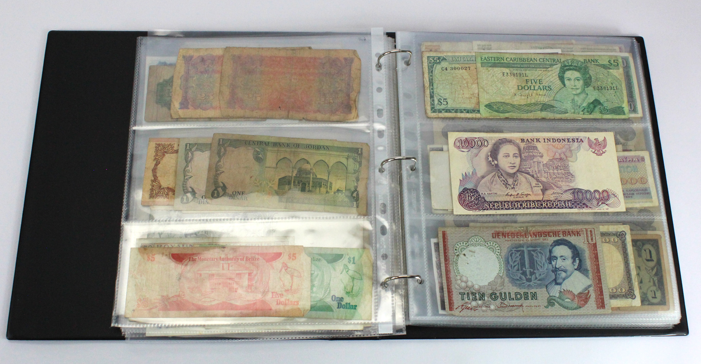 World (200), an interesting collection in Banknote album, Belgium, UAE, Japan, Malta, Belize, Bank - Image 13 of 41